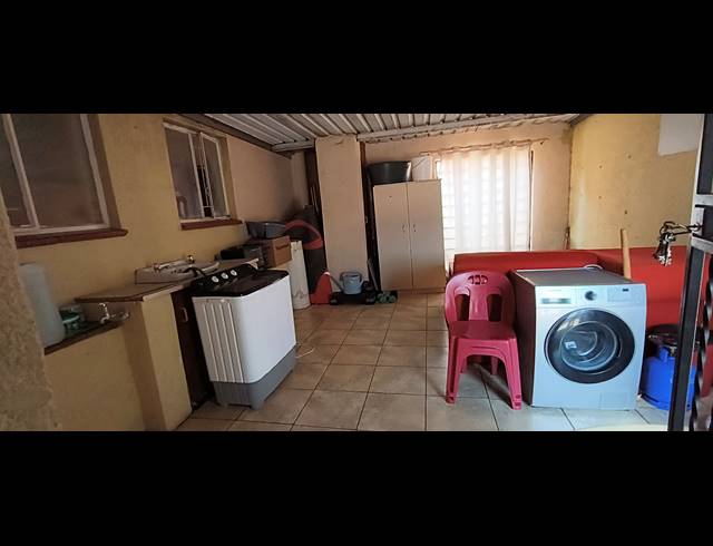 3 BEDROOM HOUSE FOR SALE IN WITPOORTJIE
